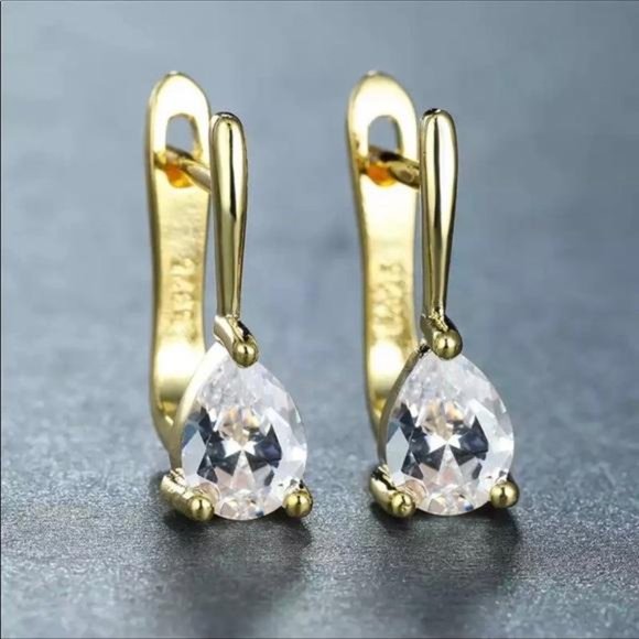 NEW 18K YELLOW GOLD DIAMOND EARRINGS, NICE EARRINGS, CUTE EARRINGS. - Picture 3 of 3